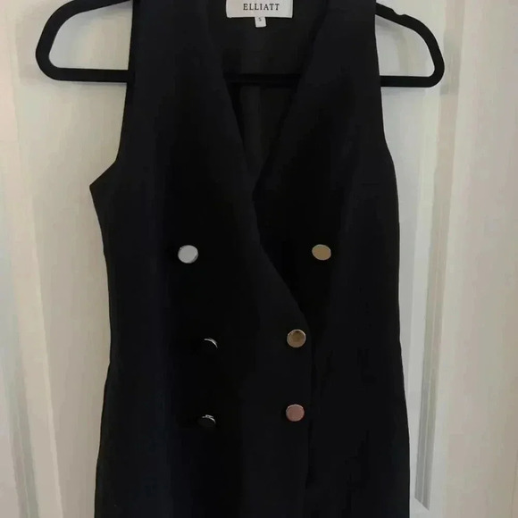 308 Elliatt Iris Blazer Dress in Black Size Small - Picture 4 of 6